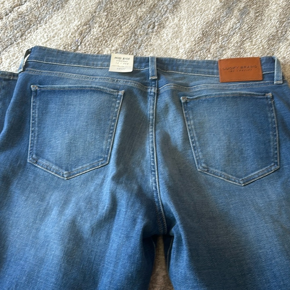 Lucky 🍀 Jeans